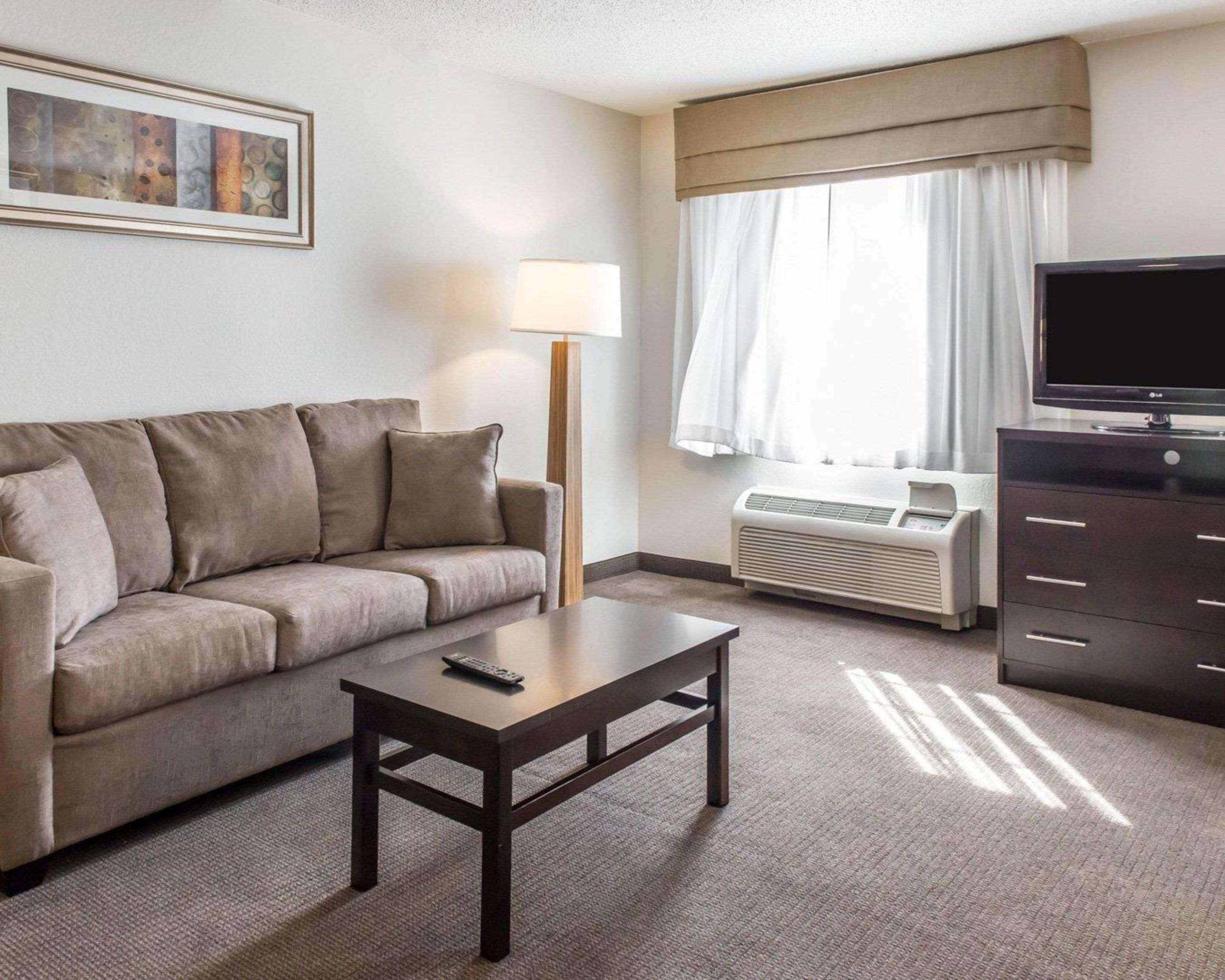 Mainstay Suites Pittsburgh Airport Robinson Township  Bagian luar foto