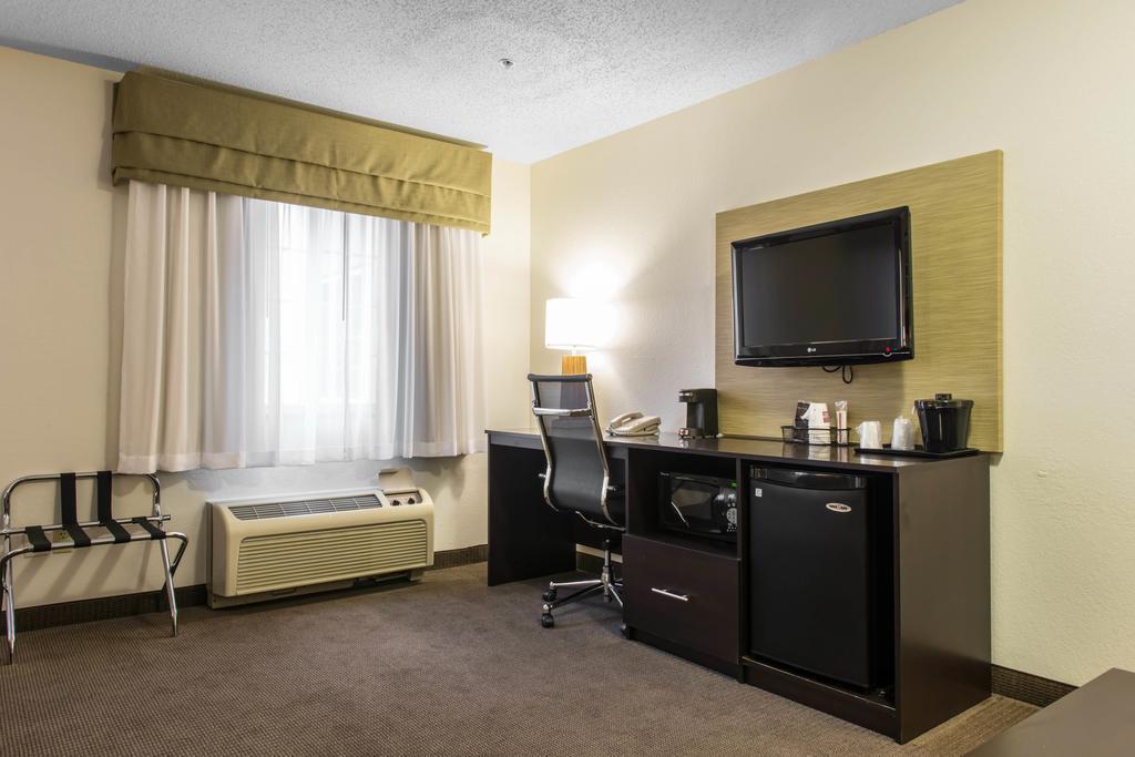 Mainstay Suites Pittsburgh Airport Robinson Township  Bagian luar foto